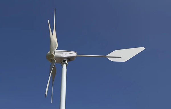 哪种风力发电机切合防雷要求？